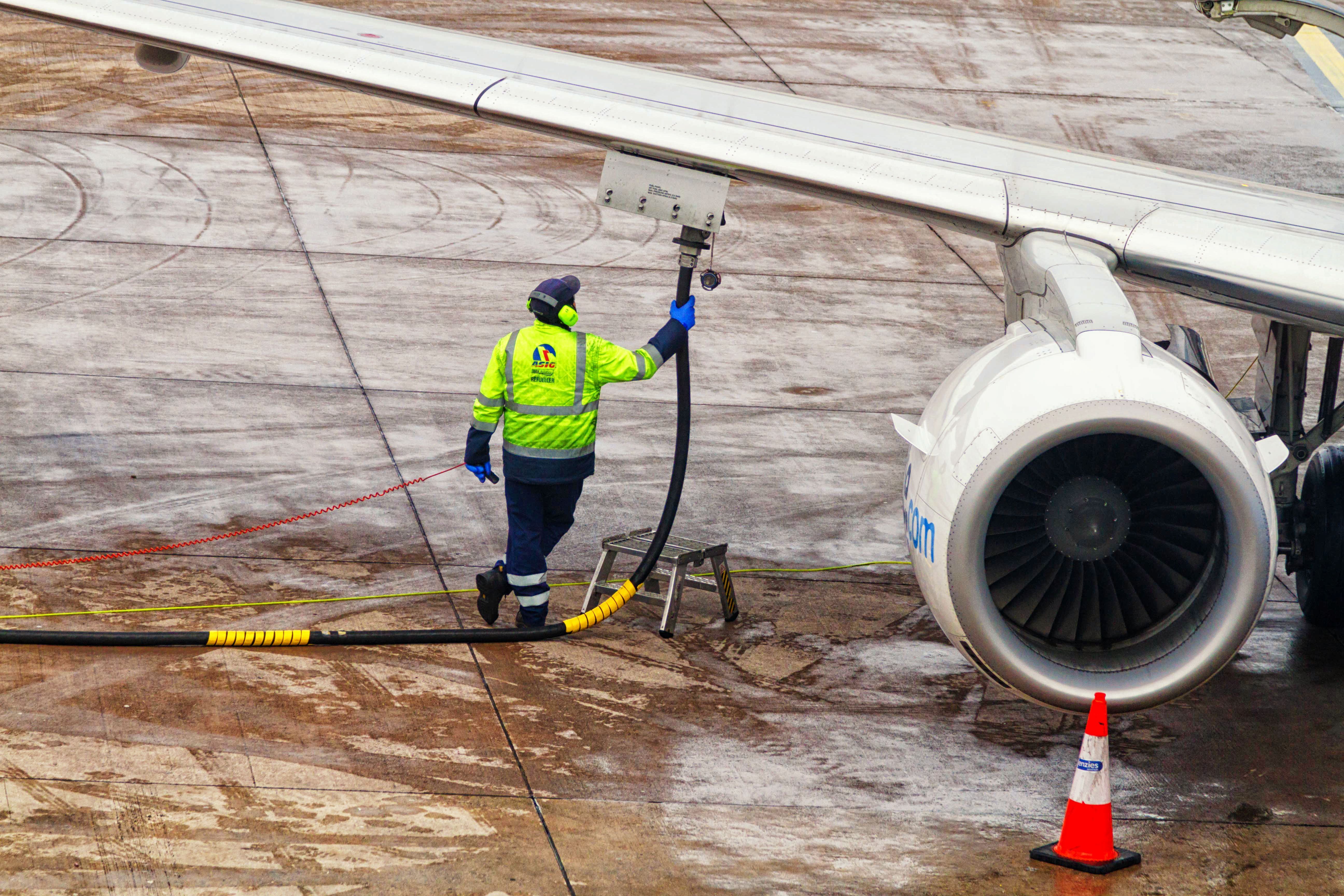 Aviation refuelling